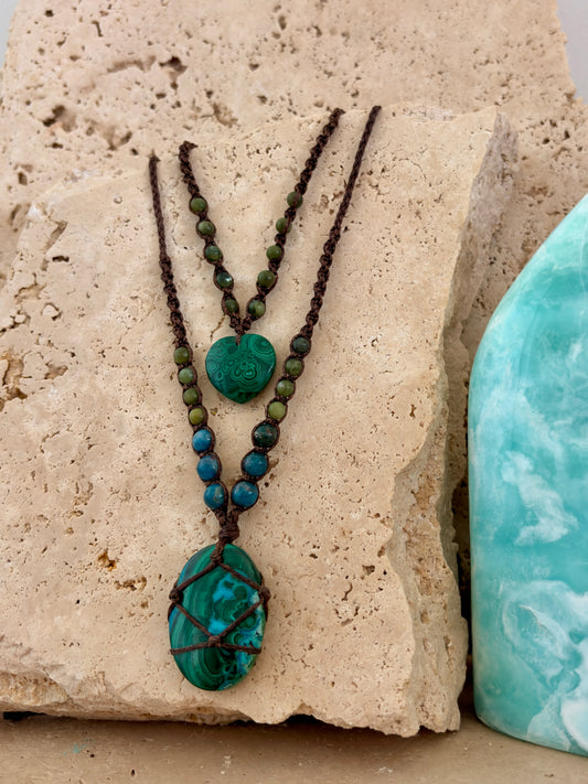 Malachite & Chrysocolla macrame necklace