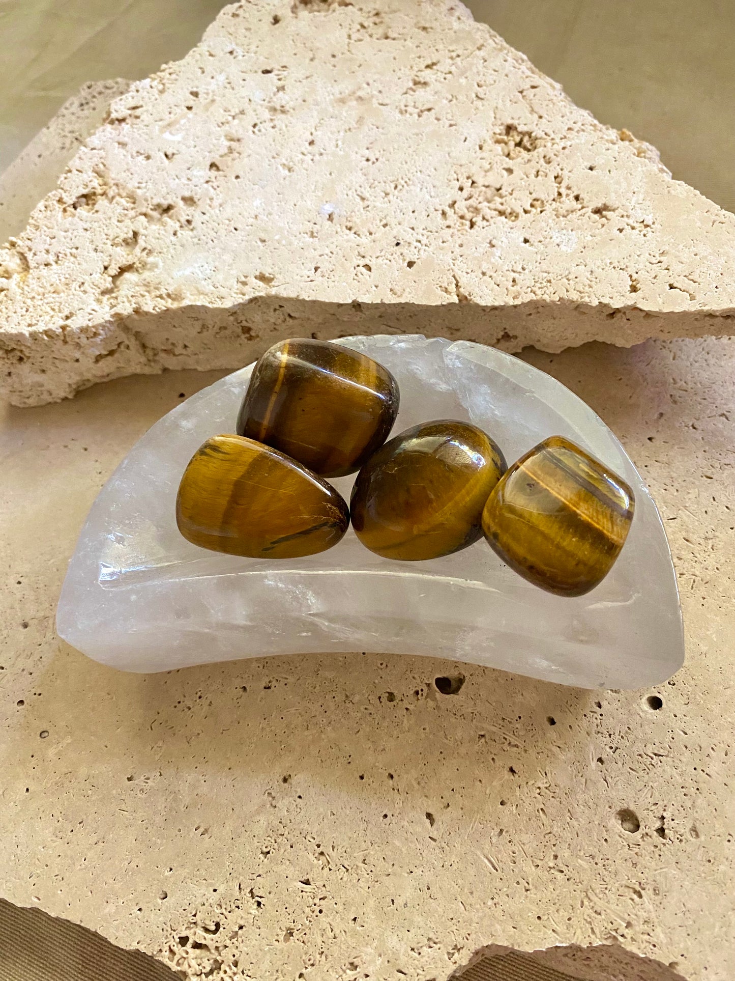 Tigers eye tumbles