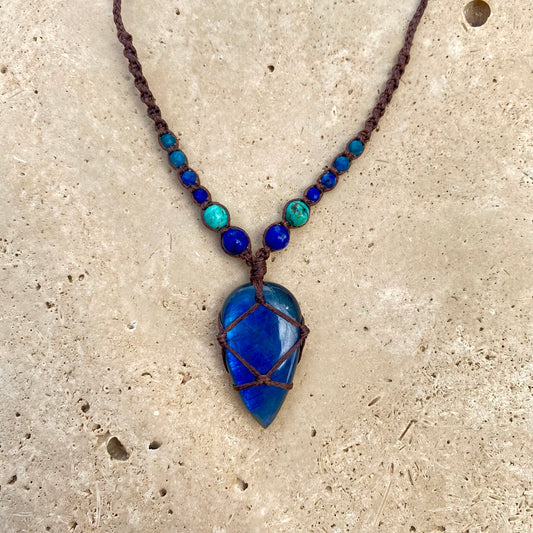Labradorite teardrop macrame necklace