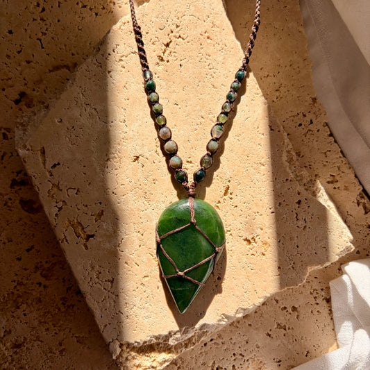 Nephrite Jade teardrop macrame necklace