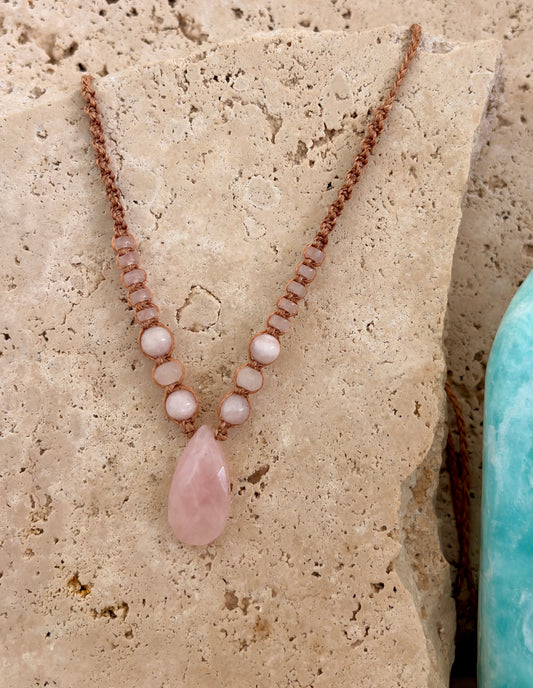 Rose Quartz teardrop macrame necklace