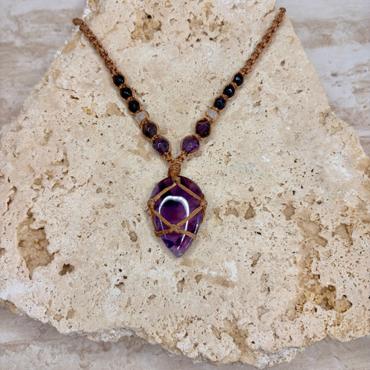 Amethyst teardrop macrame necklace