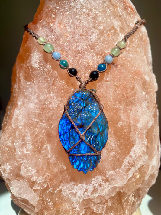 HQ blue labradorite owl & skull macrame necklace